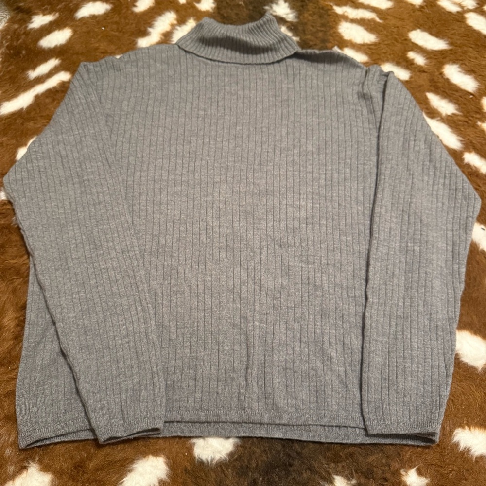 jf j.ferrar Women's Gray Turtleneck Sweater